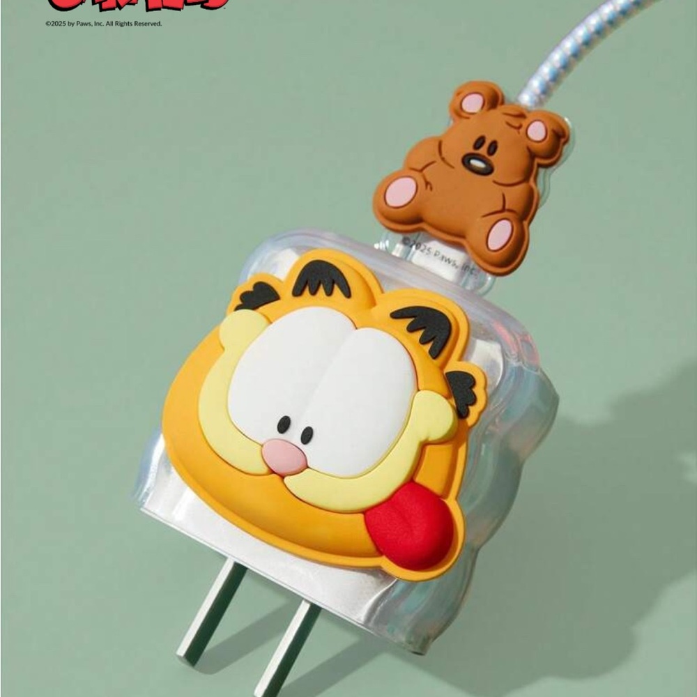 Garfield charger protector NEW